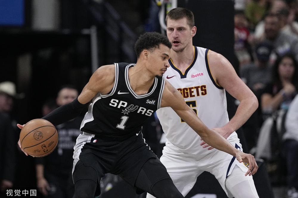 苍蝇神助攻高尔夫球手赢得91万美金