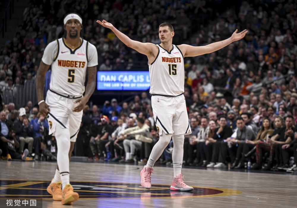 何世界级竞 何世界级竞