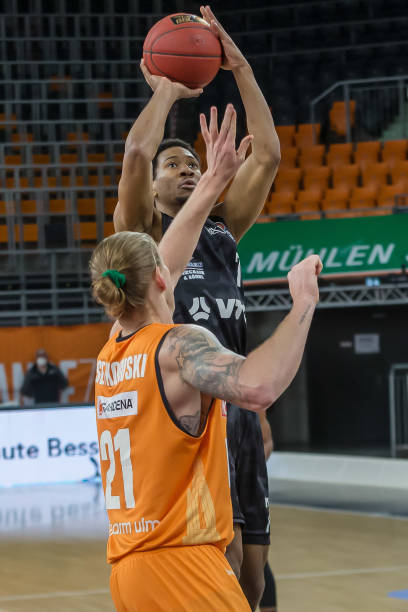 脚步变化和 脚步变化和